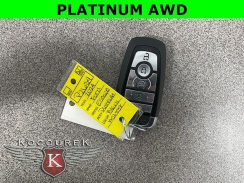 Used 2024 Ford Escape Platinum image 25