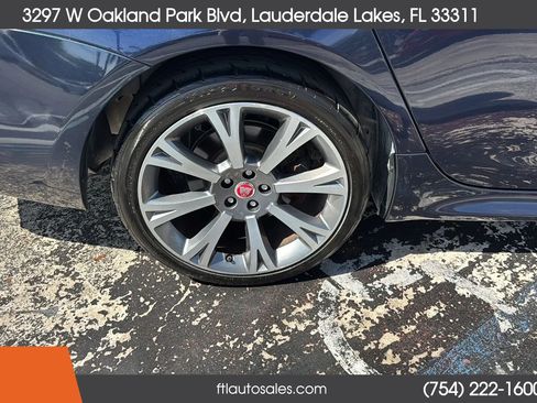 Used 2016 Jaguar XJ AWD/4WD image 16