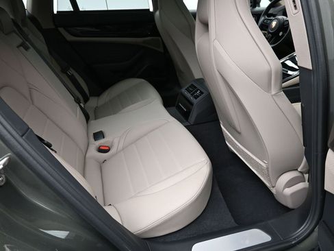 Used 2025 Porsche Panamera 4S image 26