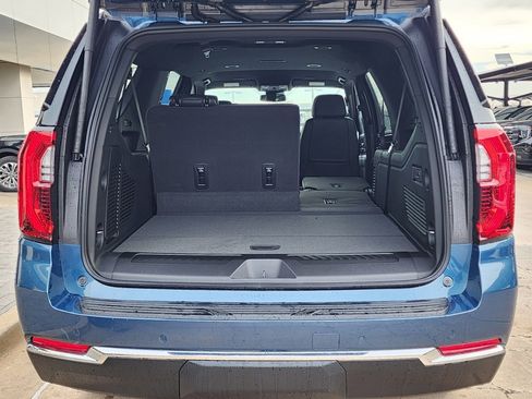 New 2025 GMC Yukon XL Elevation image 54