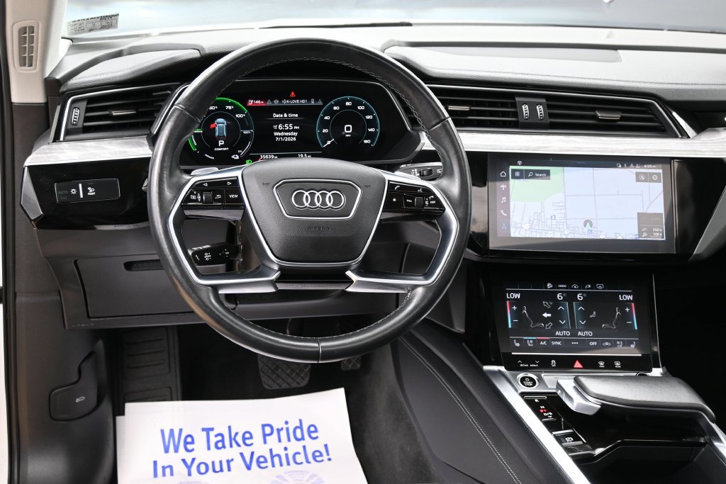 Used 2024 Audi Q8 e-tron Premium Plus w/ Premium Plus Package AWD/4WD image 32