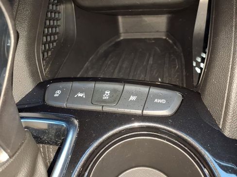 Used 2022 Chevrolet TrailBlazer LT w/ Sun and Liftgate Package AWD/4WD image 26