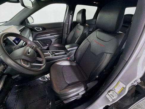Used 2024 Jeep Compass Trailhawk AWD/4WD image 19