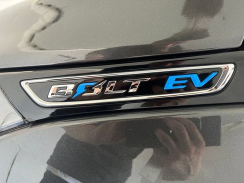 Used 2020 Chevrolet Bolt LT FWD image 35