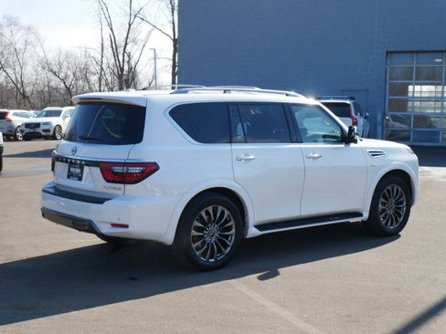 Used 2021 Nissan Armada Platinum w/ Captain's Chairs Package image 7