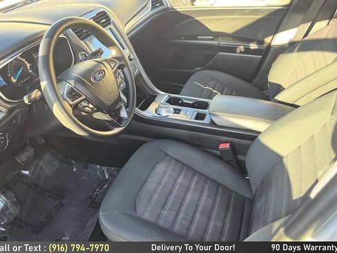 Used 2019 Ford Fusion SE AWD/4WD image 14