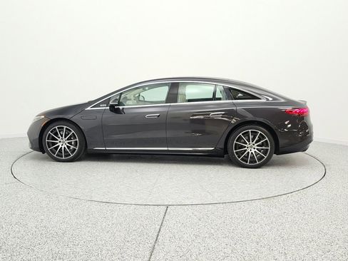 Used 2022 Mercedes-Benz EQS 580 4MATIC Sedan image 8