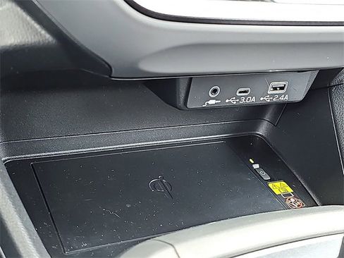 Used 2025 Subaru Crosstrek 2.5i Limited image 24