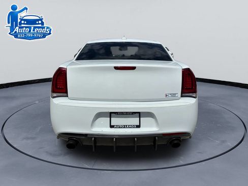 Used 2018 Chrysler 300 S image 7