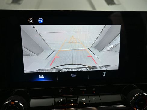 Used 2023 Chevrolet Colorado Trail Boss image 20