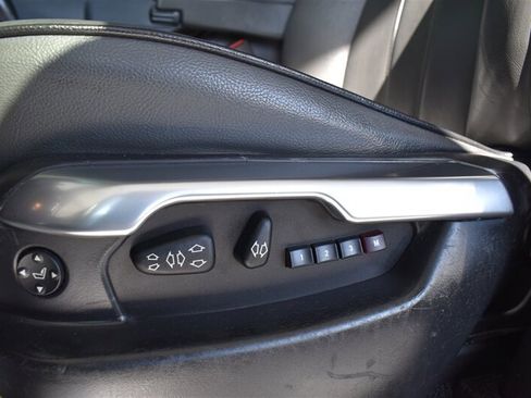 Used 2005 Land Rover Range Rover HSE image 25