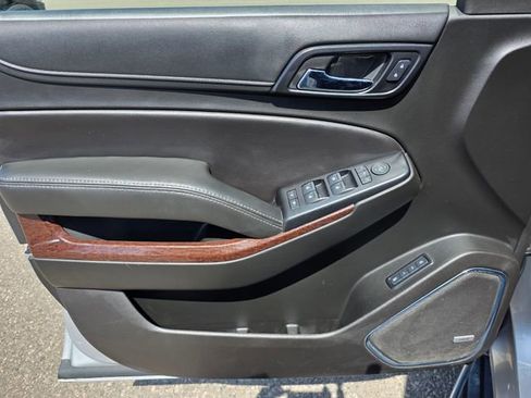 Used 2018 GMC Yukon SLT w/ Open Road Package AWD/4WD image 26