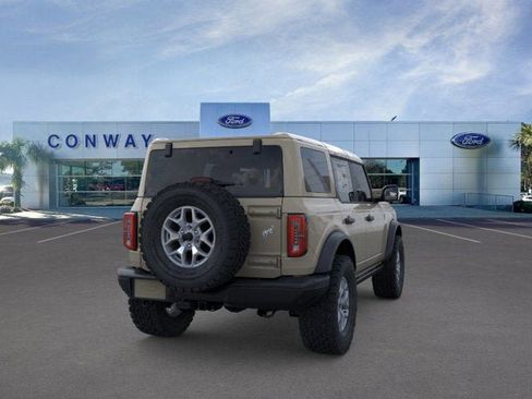 New 2025 Ford Bronco Badlands image 8