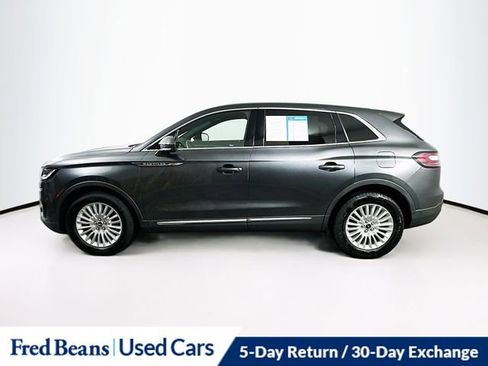 Used 2020 Lincoln Nautilus Premier image 4