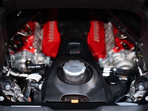 Certified 2022 Ferrari SF90 Spider AWD/4WD image 21
