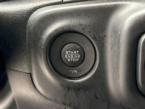Used 2022 Jeep Gladiator Rubicon w/ LED Lighting Group AWD/4WD image 22