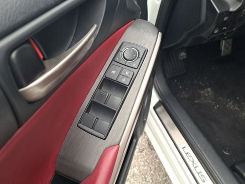 Used 2020 Lexus IS 300 F Sport image 9