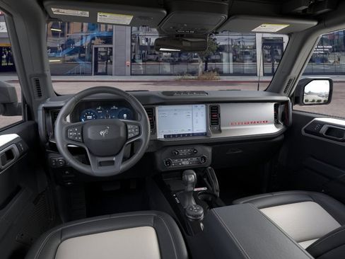 New 2026 Ford Bronco Outer Banks w/ Sasquatch Package AWD/4WD image 9
