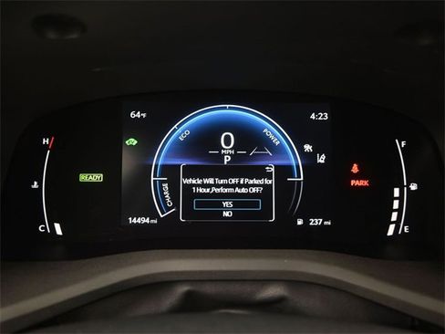 Used 2025 Toyota Camry LE image 10