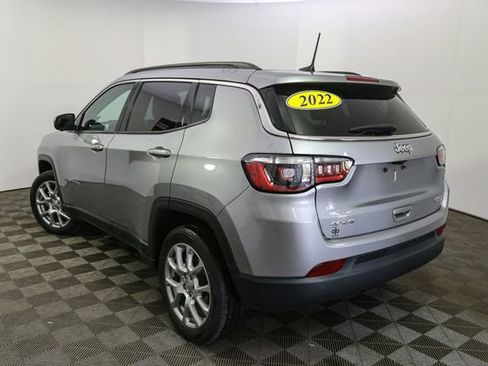 Used 2022 Jeep Compass Latitude AWD/4WD image 8