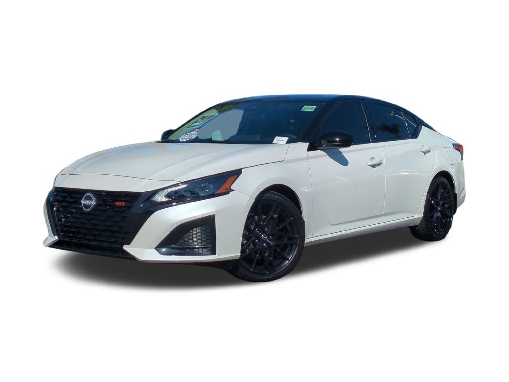Used 2026 Nissan Altima 2.5 SR w/ SR Midnight Edition Package FWD image 1