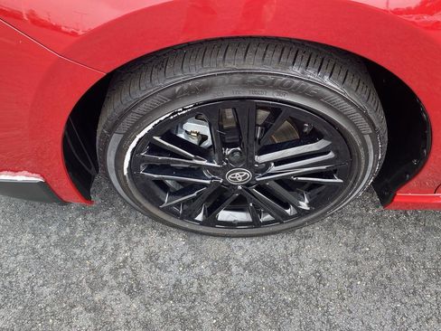 Used 2025 Toyota Camry SE image 10