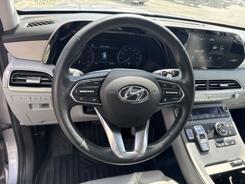 Used 2020 Hyundai Palisade SEL w/ Premium Package AWD/4WD image 16