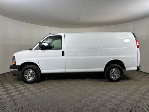 Used 2024 Chevrolet Express 2500 Work Van w/ Driver Convenience Package image 6