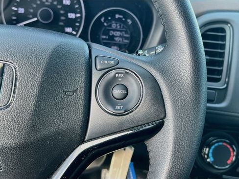 Used 2021 Honda HR-V Sport image 18