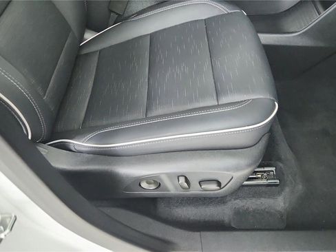 Used 2025 Buick Enclave Sport Touring FWD image 22