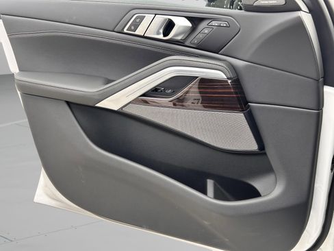 Used 2026 BMW X6 xDrive40i w/ Premium Package AWD/4WD image 17