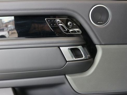 Used 2021 Land Rover Range Rover P525 Westminster Edition LWB image 13