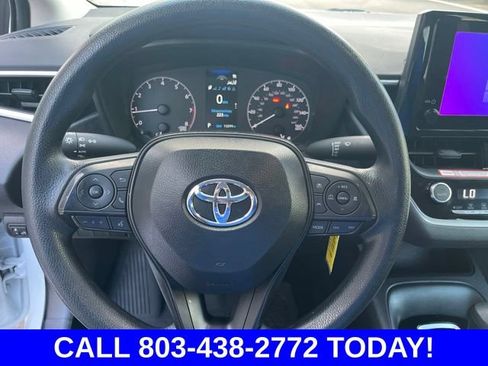 Used 2025 Toyota Corolla LE FWD image 18