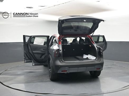 New 2026 Nissan Kicks SR w/ SR Premium Package FWD image 42