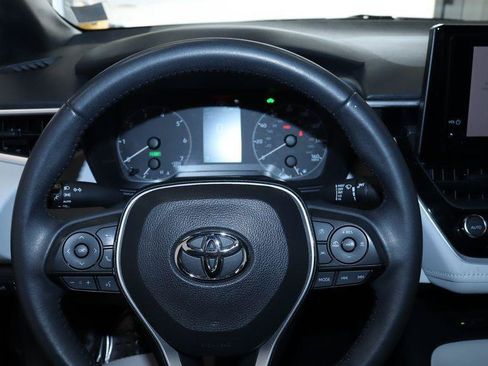 Used 2024 Toyota Corolla SE w/ SE Package FWD image 17