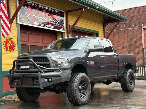 Used 2017 RAM 2500 Tradesman w/ Chrome Appearance Group AWD/4WD image 5