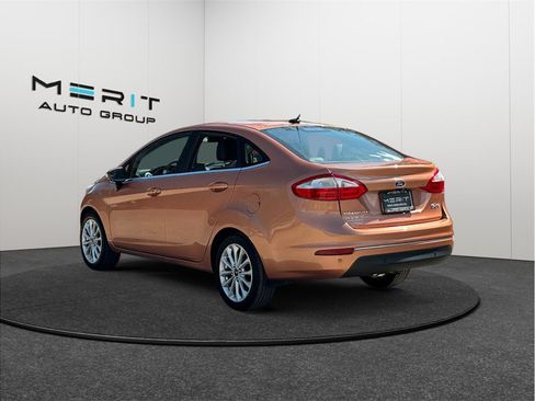 Used 2017 Ford Fiesta Titanium FWD image 7