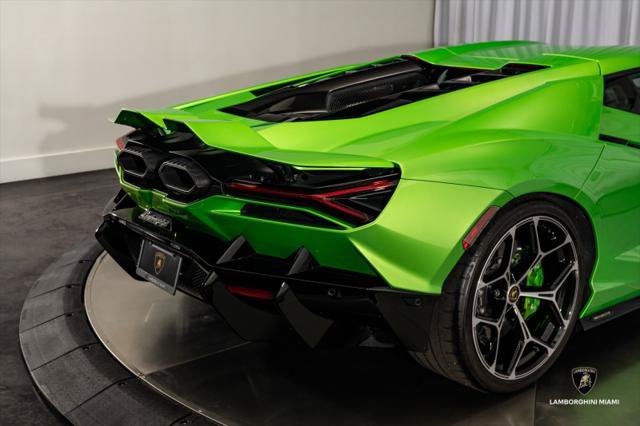 Used 2024 Lamborghini Revuelto AWD/4WD image 32