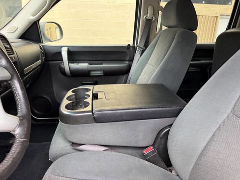 Used 2007 Chevrolet Silverado 2500 LT image 23