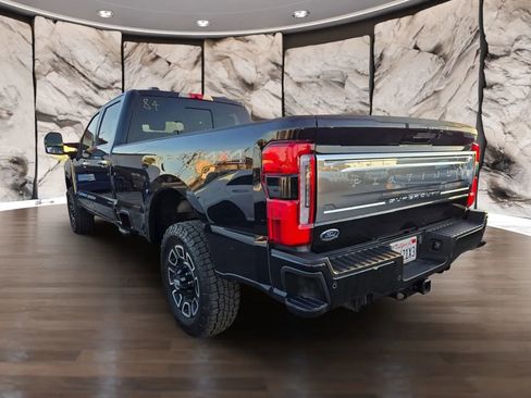 Used 2023 Ford F250 Platinum image 6