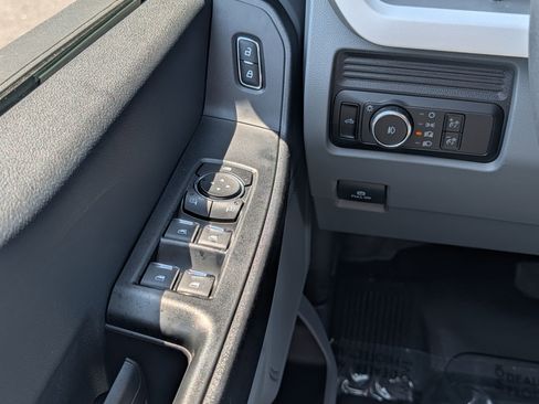 New 2026 Ford F250 XL w/ XL Chrome Package image 20