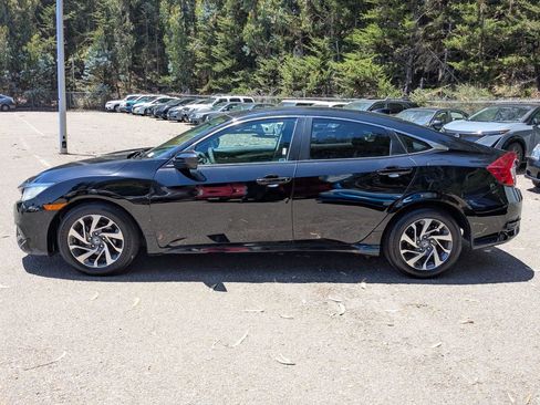 Used 2017 Honda Civic EX image 8