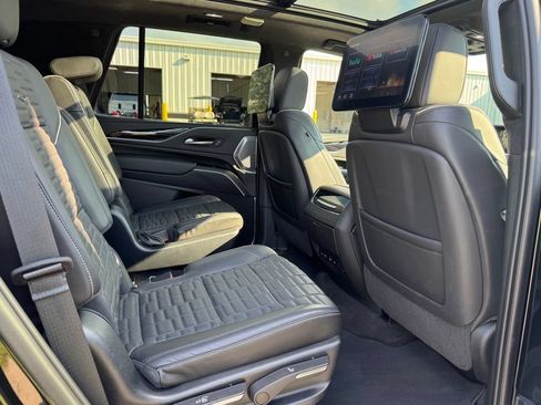 Certified 2023 Cadillac Escalade V AWD/4WD image 33