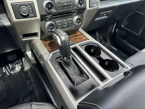Used 2018 Ford F150 Lariat w/ Equipment Group 502A Luxury AWD/4WD image 25