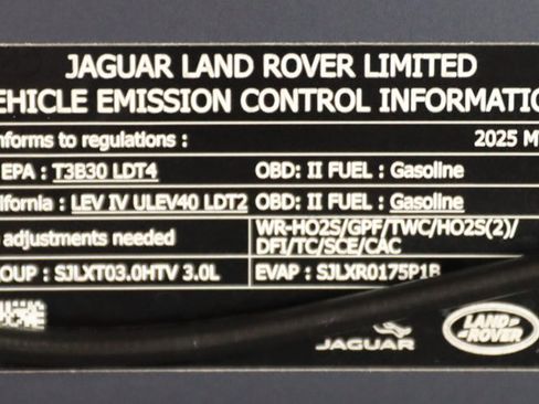 Used 2025 Land Rover Range Rover Sport Dynamic SE image 40