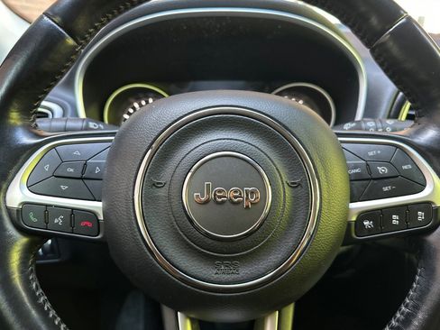 Used 2021 Jeep Compass Limited AWD/4WD image 23