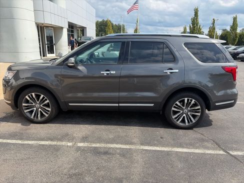 Used 2018 Ford Explorer Platinum AWD/4WD image 1