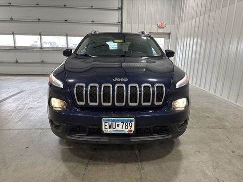 Used 2014 Jeep Cherokee Latitude w/ Comfort/Convenience Group image 3