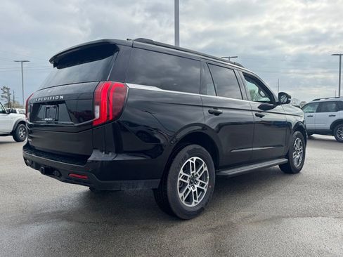 New 2026 Ford Expedition Active RWD image 6