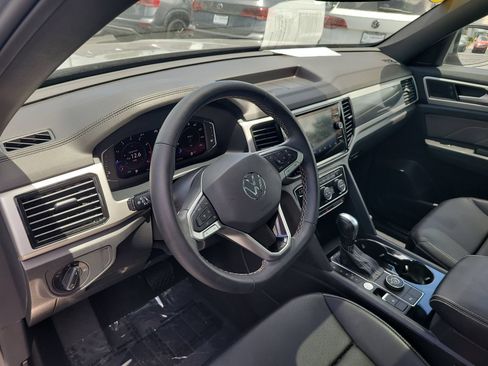 Used 2023 Volkswagen Atlas Cross Sport SEL AWD/4WD image 18